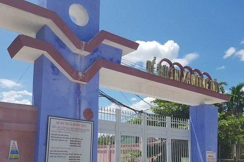 Điều tra nguyên nhân nam sinh lớp 10 tử vong trong bể bơi