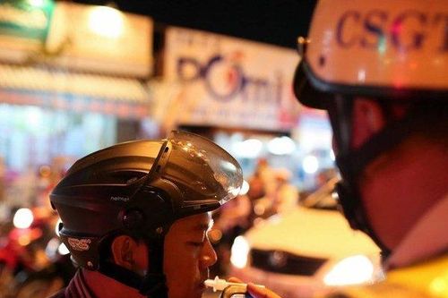 Người lái xe máy cứ uống rượu bia là bị phạt, không cần ngưỡng