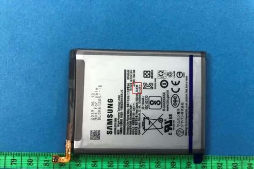 Pin smartphone Samsung khiến iPhone hổ thẹn