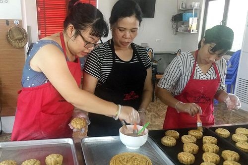 Bánh trung thu handmade: Trào lưu kinh doanh thời vụ