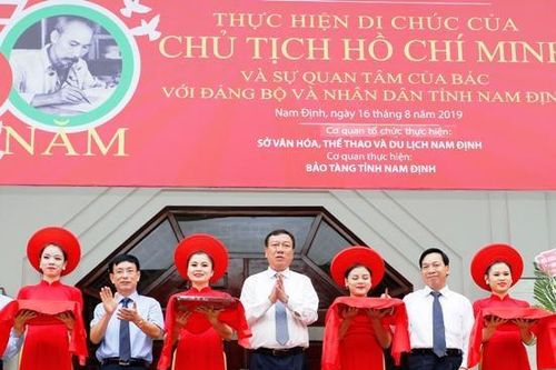 Triển lãm 50 năm thực hiện Di chúc của Bác Hồ ở Nam Định