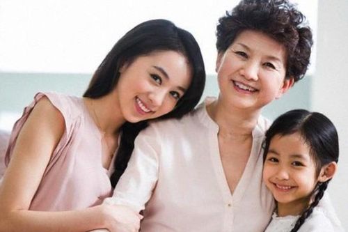 Mẹ chồng cứu con dâu thoát khỏi cuộc hôn nhân địa ngục