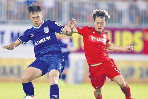 B.Bình Dương-HAGL: Quyết chiến ở 'thế chân tường'