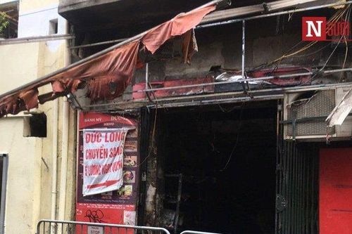 Hà Nội: Cháy lớn tại cửa hàng bánh mỳ nổi tiếng phố cổ