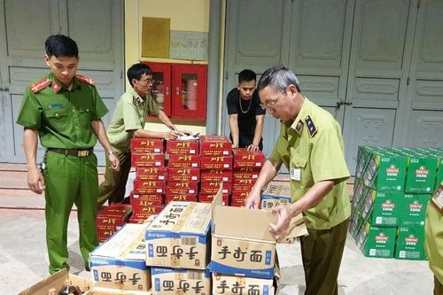 Lạng Sơn: Thu giữ hơn 1.800 sản phẩm nhập lậu