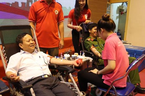 Sa Pa thu được 300 đơn vị máu trong Ngày hội hiến máu tình nguyện