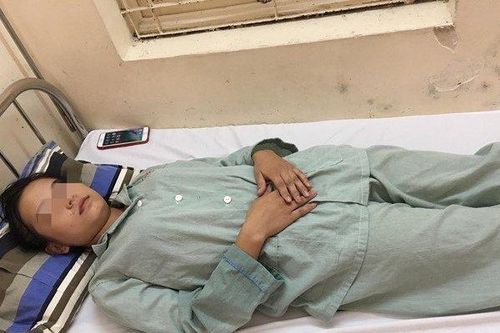 Hít vài quả bóng cười mỗi ngày, nữ sinh 18 tuổi phải nhập viện
