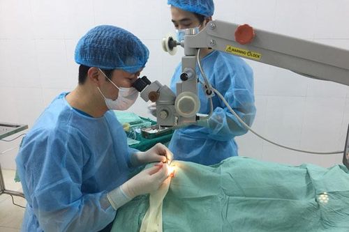 Phẫu thuật thay thủy tinh thể miễn phí