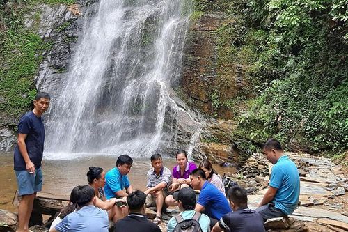 Ðánh thức tiềm năng du lịch sinh thái ở Tênh Phông