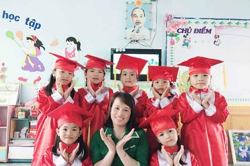 Nữ nhà giáo ưu tú miền biên ải