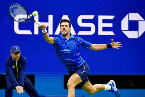 US Open 2019: Gặp chấn thương vai, Djokovic nén đau để giành quyền đi tiếp