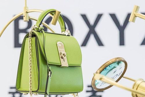 BOXYZ Bag – Chiếc 'It Bag' gây sốt làng mốt của nhà Salvatore Ferragamo