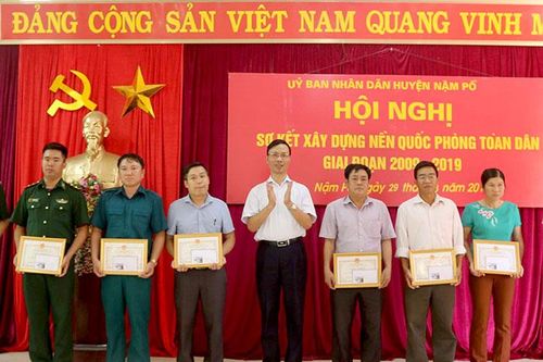 Nậm Pồ sơ kết 10 năm xây dựng nền quốc phòng toàn dân