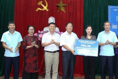 Hội đồng hương Thanh Hóa tại Hà Nội ủng hộ người dân vùng lũ 200 triệu đồng
