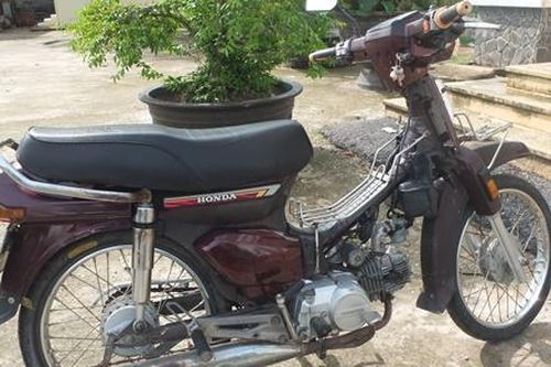 Bắt 3 đối tượng trộm xe mô tô của người dân