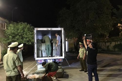 Nhập lậu gần 3 tấn nầm lợn bán cho các cửa hàng dịp nghỉ lễ