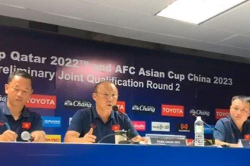 HLV Park Hang-seo: 'Chúng tôi sẽ chiến đấu với tinh thần dân tộc Việt Nam ở trận đấu sắp tới'