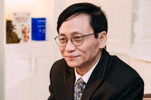 'Nói thẳng ra, hoạt động giáo dục hiện nay đang thiếu một bộ máy chỉ đạo'