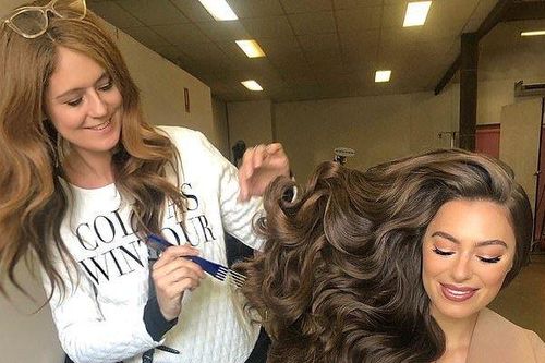 Clip: Bí mật hài hước phía sau mái tóc bay bồng bềnh trong quảng cáo dầu gội