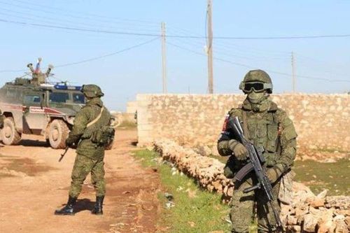 Chiến sự Syria: Idlib 'nóng' trở lại, hàng trăm binh sĩ Nga có mặt ở phía bắc Syria?