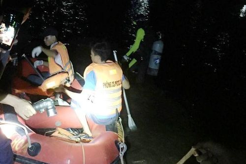Nỗ lực tìm kiếm nạn nhân mất tích trên sông Bạng