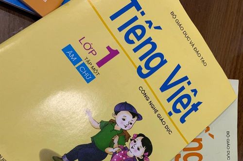 Thẩm định sách giáo khoa mới: Năm người mười ý