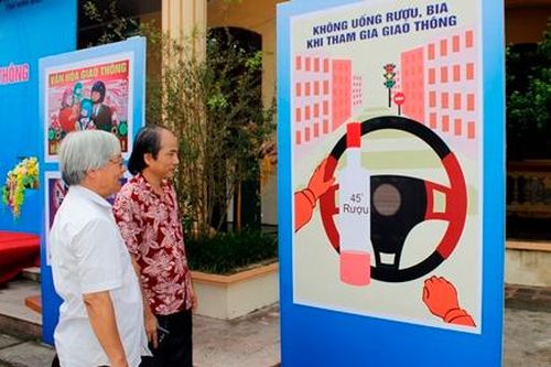 Khai mạc triển lãm và trao giải thưởng tranh cổ động tuyên truyền năm An toàn giao thông 2019