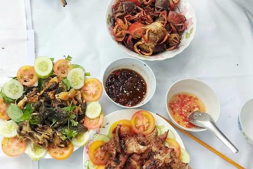 Hấp dẫn dịch vụ trải nghiệm trên đồng nước nổi