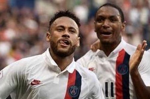 Neymar được giảm án treo giò ở Champions League
