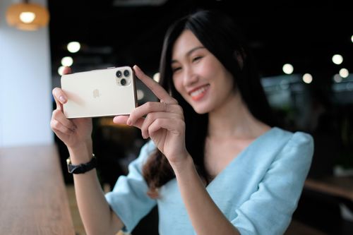 iPhone 11 Pro Max vừa kích hoạt sớm ở VN, camera tiến bộ rõ rệt