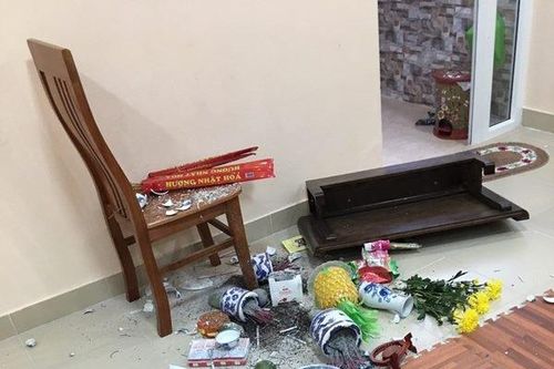 'Dính' 5 điềm báo hung này trên bàn thờ, cẩn thận hao tài tốn của, gia chủ chớ chủ quan kẻo mang họa