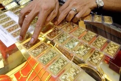 Giá vàng SJC lao dốc, xuống mức thấp nhất hơn 1 tháng
