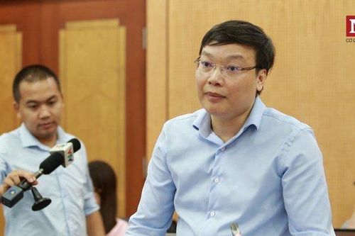 Bộ Nội vụ thông tin về việc kiểm điểm Trưởng đoàn ĐBQH tổ chức đám cưới 3 ngày cho con trai