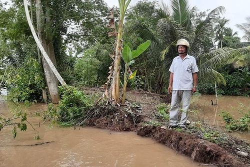 Sóc Trăng công bố tình huống khẩn cấp sạt lở bờ sông