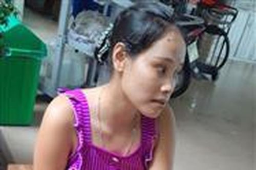 Nỗi khổ của người phụ nữ bị bệnh chân voi