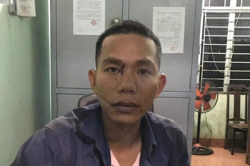 Bắt quả tang vợ 'ăn nem', chồng chém chết tình địch
