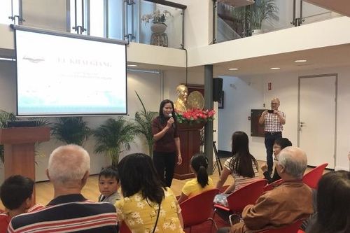 Khai giảng lớp học tiếng Việt cho con em kiều bào tại Hà Lan