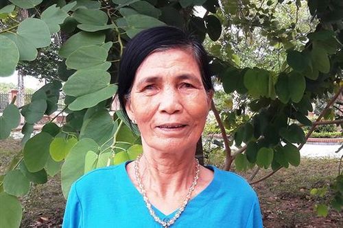Bà Trương Thị Tám hiến đất làm đường