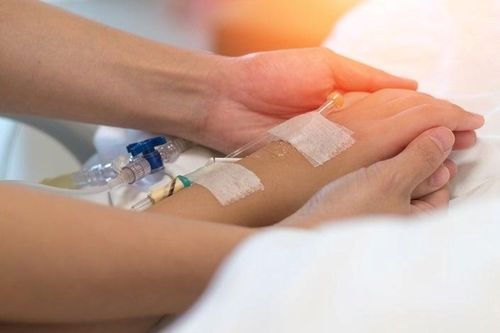 Tủ đông gặp sự cố, 56 bệnh nhi ung thư mất tế bào gốc