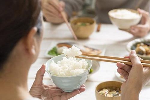 'Đổ lỗi cho cơm gây béo, dễ mắc tiểu đường là sai'