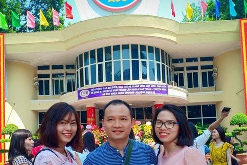 Nghẹn ngào miền ký ức thầy trò 40 năm hội ngộ