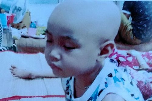 Đứa trẻ mắc bệnh hiểm nghèo mong chờ những tấm lòng nhân ái