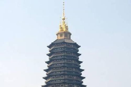 Ghé thăm ngôi chùa Tianning cao nhất Thế giới ở Trung Quốc