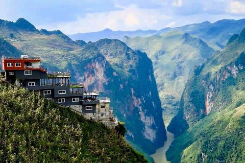 Bộ VHTTDL cử đoàn kiểm tra công trình trái phép trên đỉnh Mã Pì Lèng