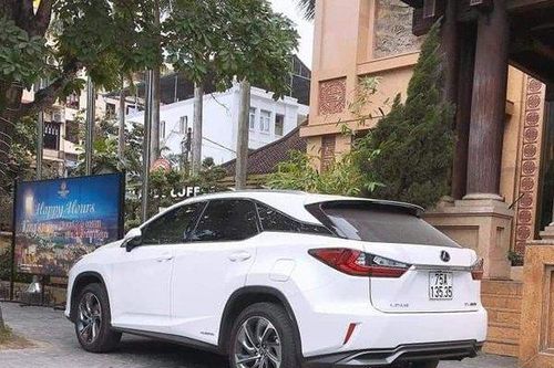 Bất thường xe sang gắn với biển đẹp ở Huế: Chủ tịch tỉnh đề nghị làm rõ