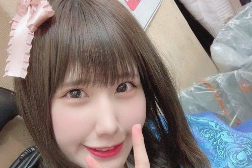 Nữ thần tượng Nhật bị tấn công tình dục do ánh mắt ảnh selfie