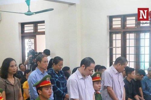 Phiên xét xử sơ thẩm lần 2 vụ gian lận thi cử rúng động tại Hà Giang