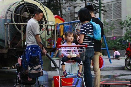 Hà Nội: Nước sinh hoạt ở một số khu vực nhiễm chất gì?