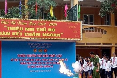 Trang bị cho học sinh kỹ năng an toàn khi tham gia giao thông và xảy cháy