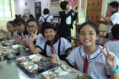 Hà Nội siết an toàn thực phẩm học đường